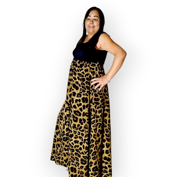 Elegant Animal Print Maxi Dress - Picture 7 of 10